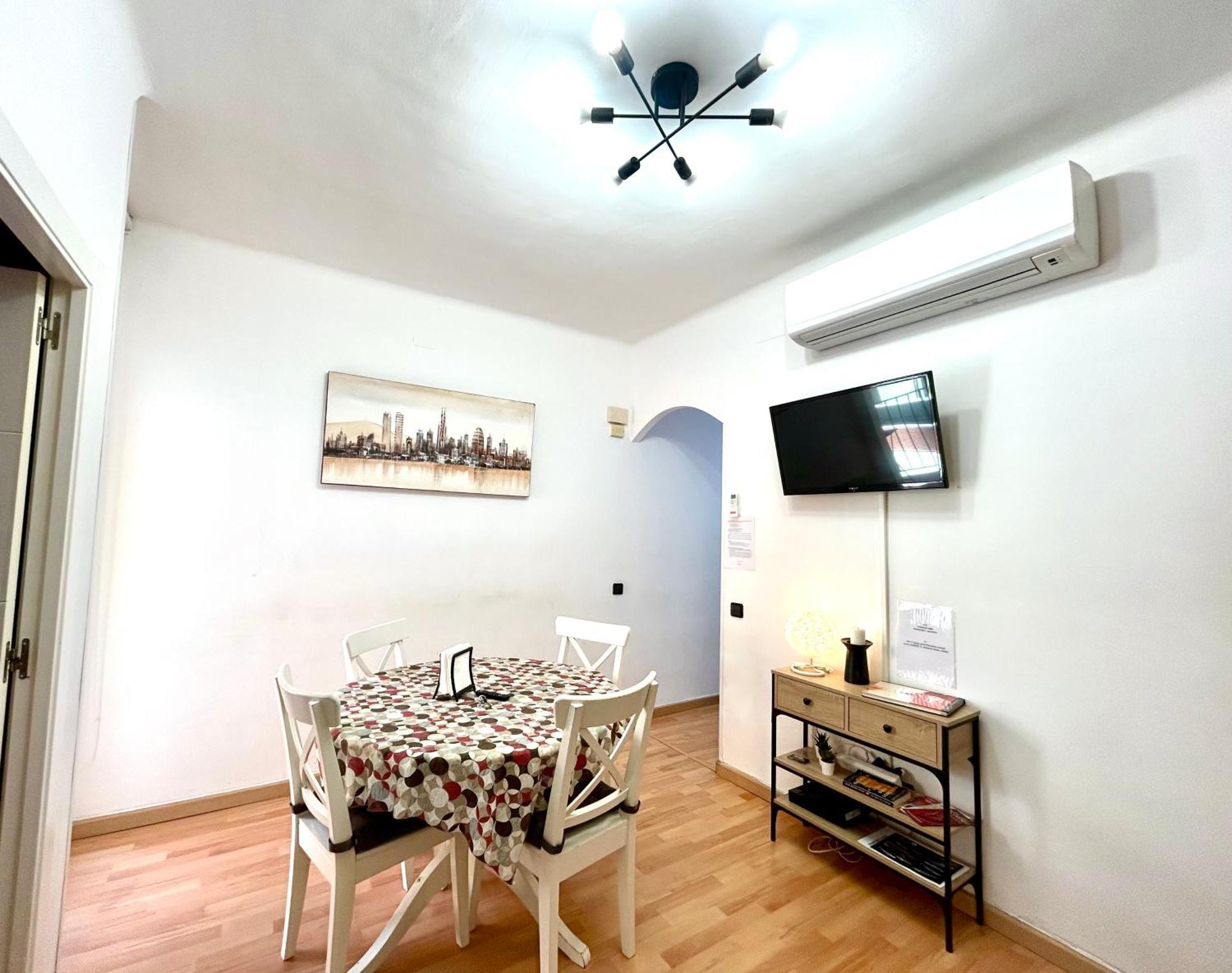 Apartment Carrer D'Olesa, Barcelona